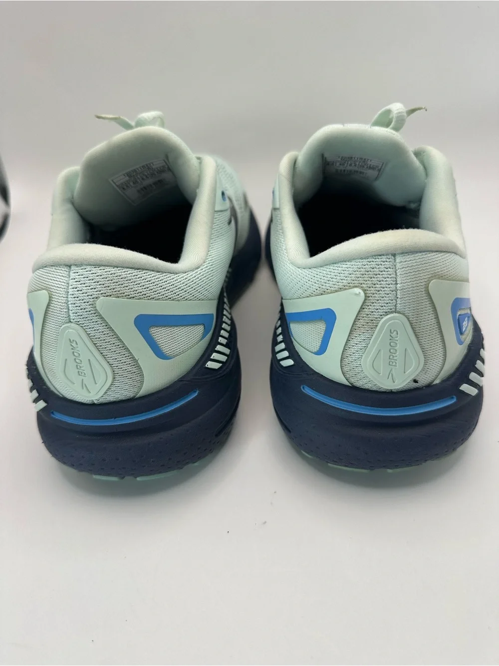 Brooks Adrenaline GTS 23 Women’s Size 8.5 B Running Shoes Blue Glass/ Marina
